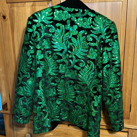 Velvet and sequined tuxedo jacket. Mens small. Fully lined - Picture 2 of 9